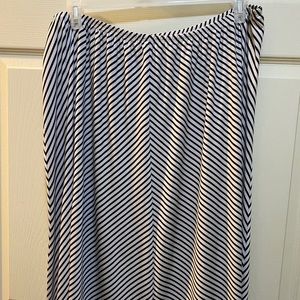 Plaza South black and white skirt